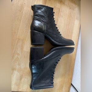 NWOT Patricia Nash Sicily black leather lace up boots women size 10 M